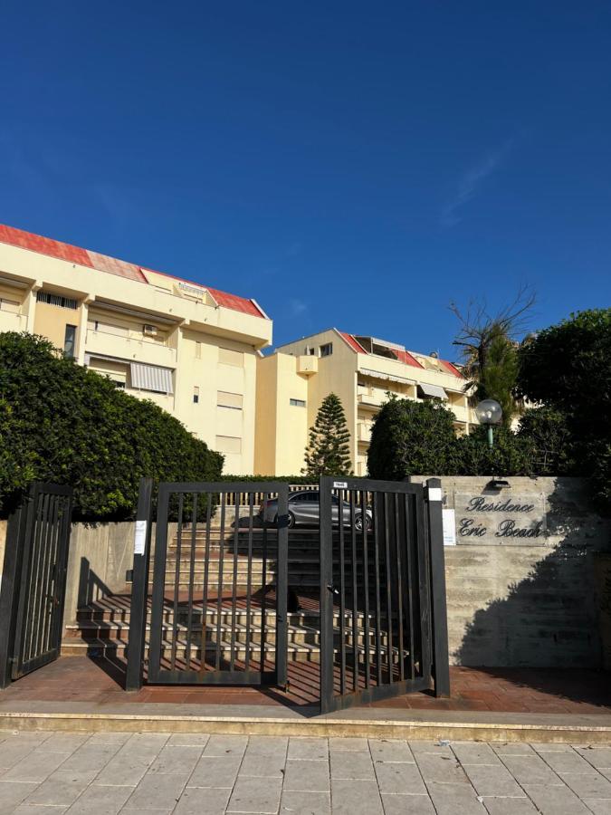 A Casa Di Rosa,Fronte Spiaggia, Piscina,Parcheggio Трапани Экстерьер фото