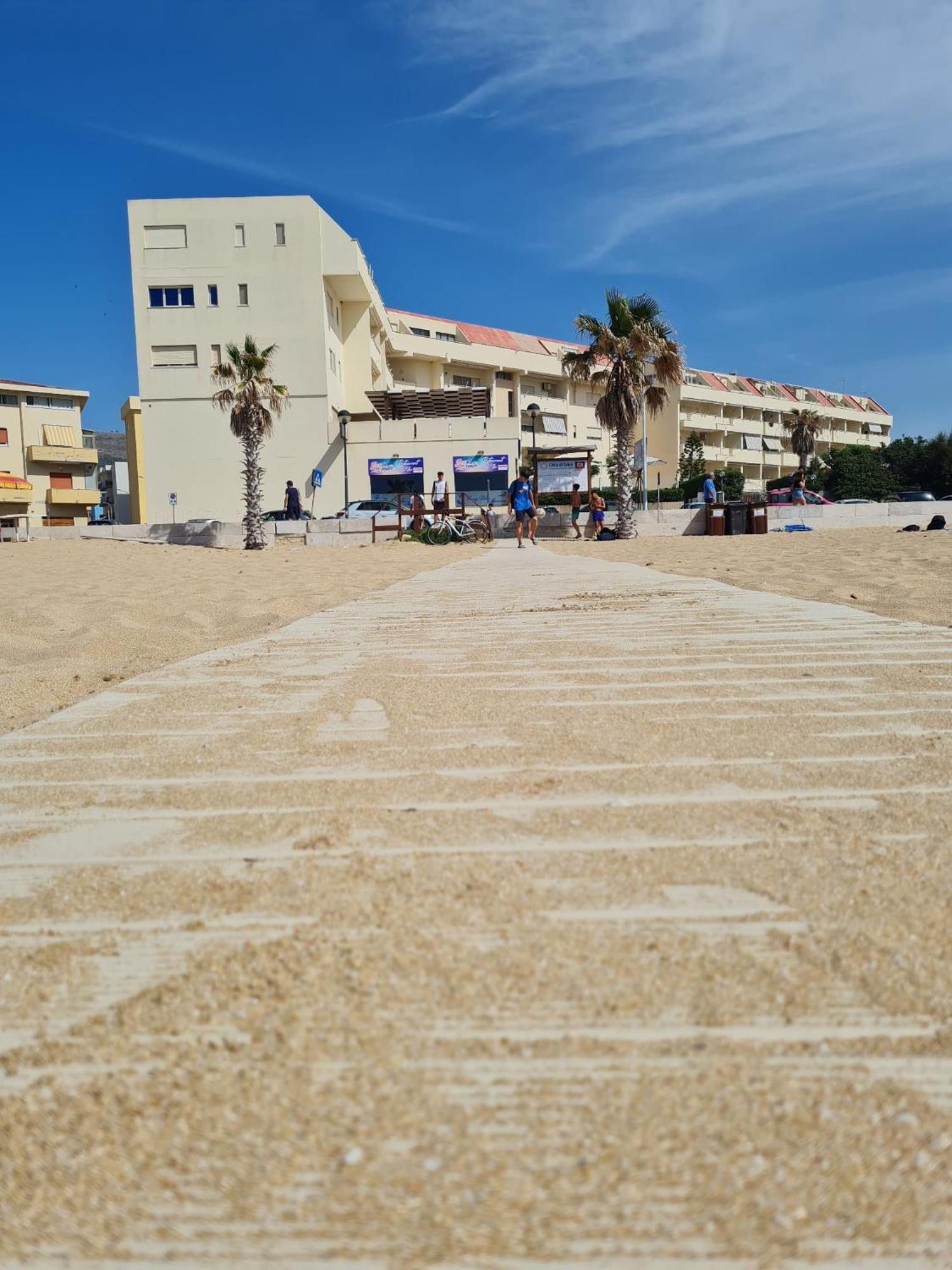 A Casa Di Rosa,Fronte Spiaggia, Piscina,Parcheggio Трапани Экстерьер фото